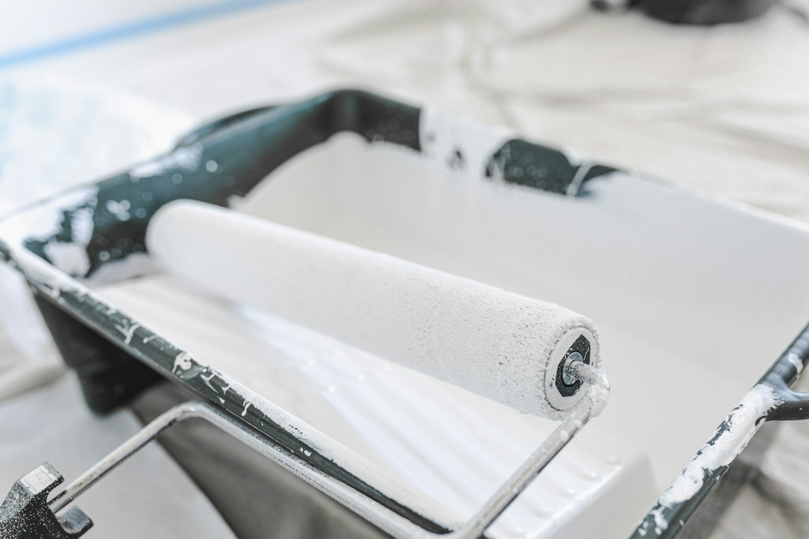 Paint roller and decorating materials